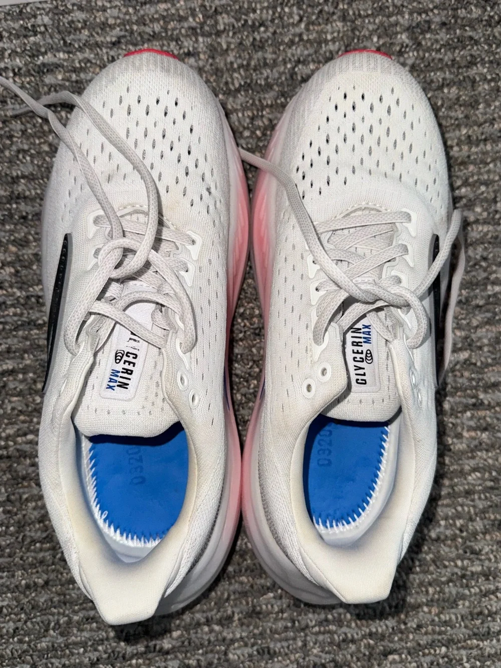 Brooks Glycerin max women's running shoes diva pink/black size 8 Like New